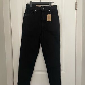 Levi's Black High Waisted Mom Jean